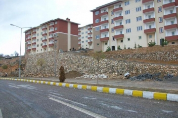 TOKİ TUNCELİ ÇEMİŞGEZEK 1. ETAP 100 KONUT İNŞAATI